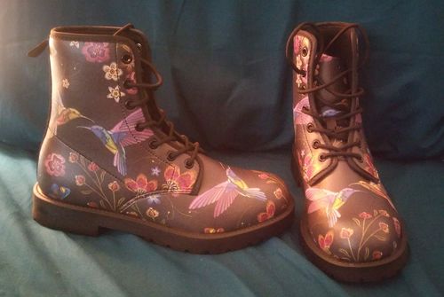 Customer photo review of Hummingbird Handcrafted Boots Limited Edition