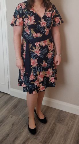 Customer photo review of Darby Navy Floral Midi Dress