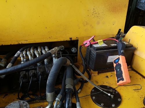Customer photo review of iTECH2000A Portable Jump Starter Backup Wireless Power Bank, 2000amp