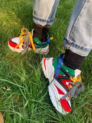 Customer photo review of Larra Poucke Sneakers