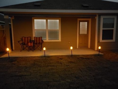 Customer photo review of Homizee™ Solar-fackel