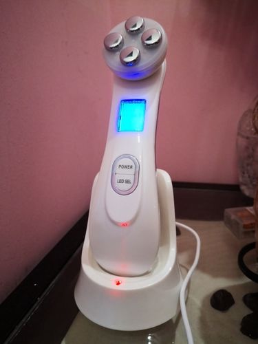 Customer photo review of EverBelle 5 in 1 LED Skin Tightening (50% OFF)