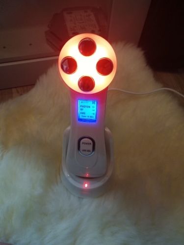 Customer photo review of EverBelle 5 in 1 LED Skin Tightening (50% OFF)