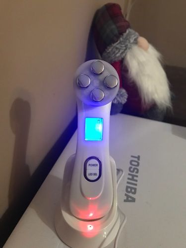 Customer photo review of EverBelle 5 in 1 LED Skin Tightening (50% OFF)
