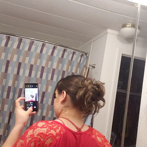 Customer photo review of Top Knot Ponytail Holder