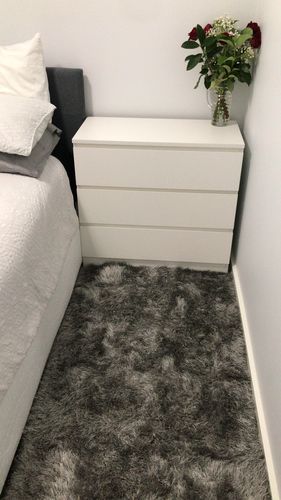 Customer photo review of Eva Velvet Super Soft Shaggy Rug, Silver