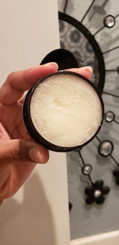 Customer photo review of Watermelon Seed Edge Pomade