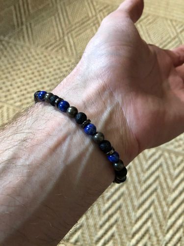 Customer photo review of Bracelet « Protection et Confiance » Lave, Lapis lazuli, Pyrite - 6 mm