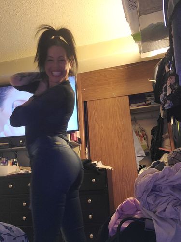 Customer photo review of 'Sweet Pea' Colombian Push Up Jeans 10983