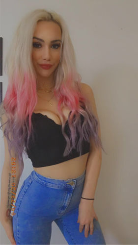 Customer photo review of VeSunny Tape in Human Hair Extensions Lightest Blonde #60