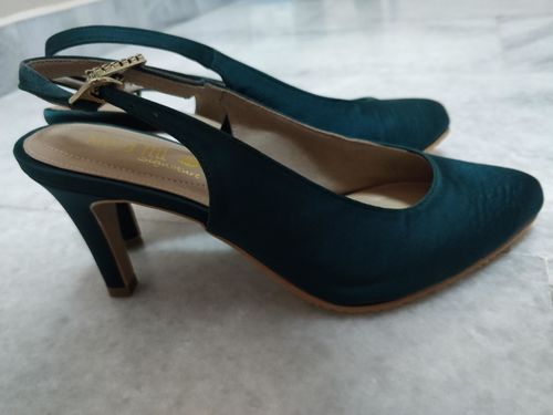 Customer photo review of Elena Heels in Emerald (Reject)