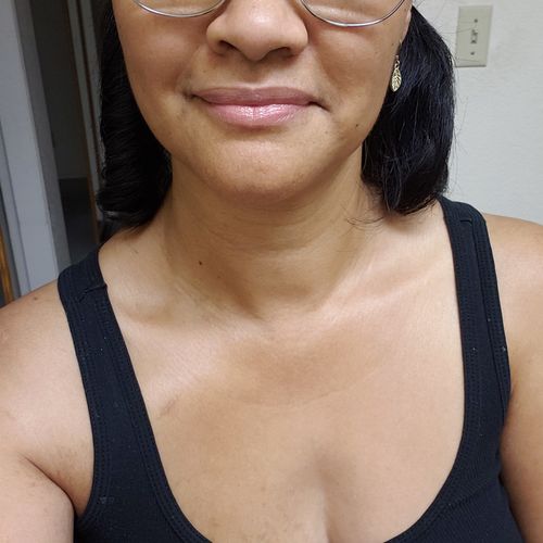 Customer photo review of Naked Gel Lip Liner – Perfectly Defined, Nude Lips | REK Cosmetics