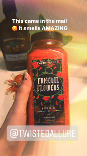 Customer photo review of Funeral Flowers Bath Salts
