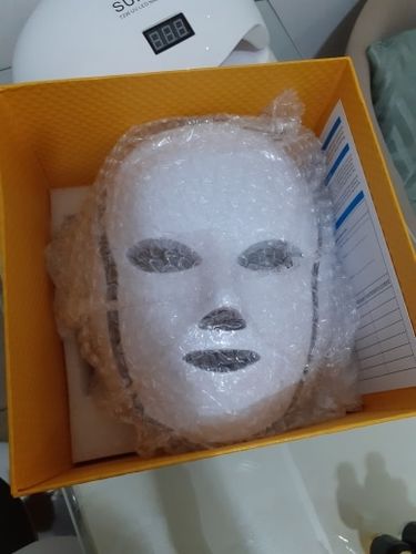 Customer photo review of EverBelle LED Therapy Skin Rejuvenation Mask (7 in 1) Neck & Facial Set