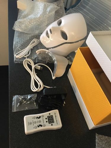 Customer photo review of EverBelle LED Therapy Skin Rejuvenation Mask (7 in 1) Neck & Facial Set