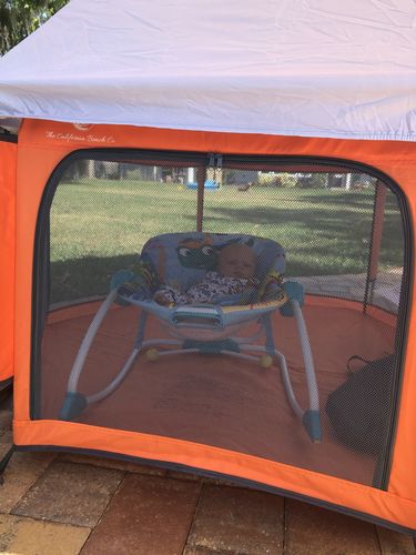 Customer photo review of Pop N' Go® Playpen