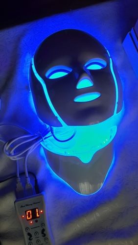 Customer photo review of EverBelle LED Therapy Skin Rejuvenation Mask (7 in 1) Neck & Facial Set