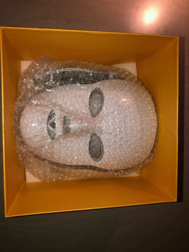 Customer photo review of EverBelle LED Therapy Skin Rejuvenation Mask (7 in 1) Neck & Facial Set
