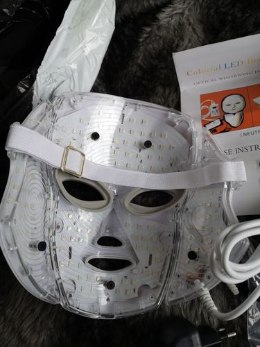 Customer photo review of EverBelle LED Therapy Skin Rejuvenation Mask (7 in 1) Neck & Facial Set