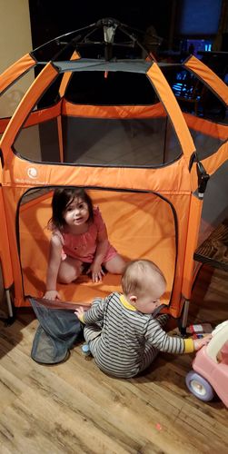 Customer photo review of Pop N' Go® Playpen