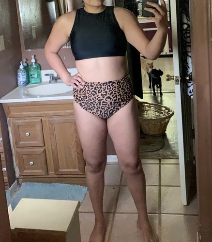 Customer photo review of Barefoot Bottom | Leopard Print