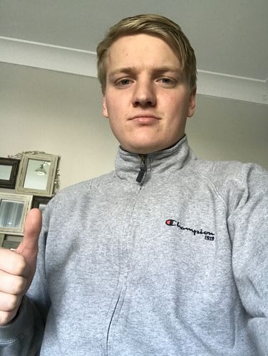 Customer photo review of Vintage Champion Zip-Up Sweatshirt