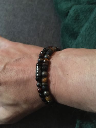 Customer photo review of Bracelet « Protection et Courage » Lave, Oeil de Tigre, Pyrite - 6 mm