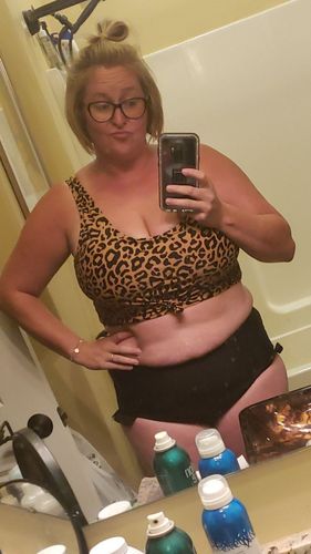 Customer photo review of Traveler Top | Leopard Print