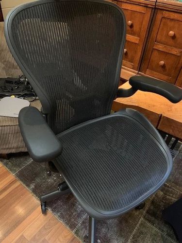 Customer photo review of Classic Aeron Chair | Black | Size B (Renewed)
