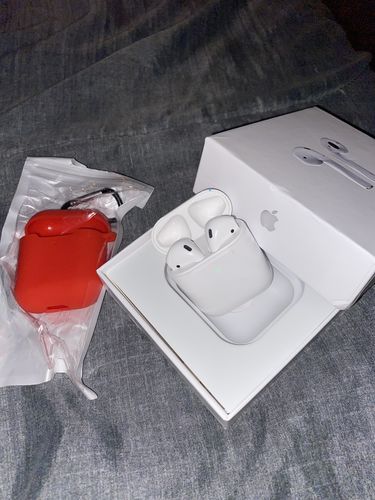 Customer photo review of New Perfect Air 2 EarBuds 1:1 With GPS & Ear Detection Feature + Free Silicone Case