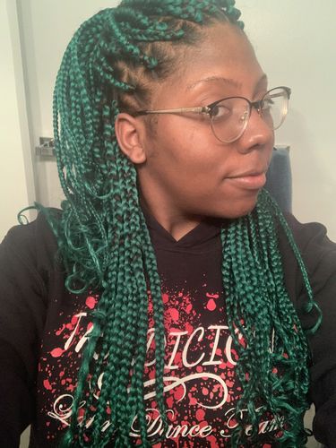 Customer photo review of OUTRE SYNTHETIC PRE STRETCHED ULTRA BRAID - XPRESSION 3X 52"