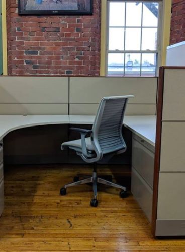Customer photo review of Steelcase Think (Renewed)