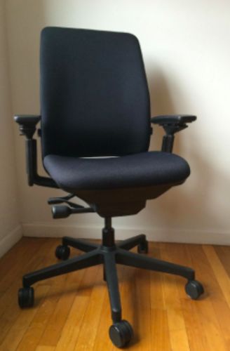 Customer photo review of Amia Chair by Steelcase-Blue (Renewed)