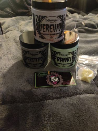 Customer photo review of Frankie Whipped Sugar Scrub