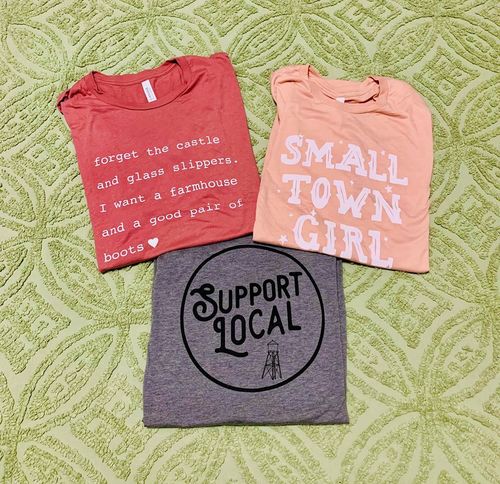 Customer photo review of Farmhouse Graphic Tee