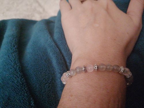 Customer photo review of Bracelet « Protection » Labradorite et Quartz rose - 6 mm