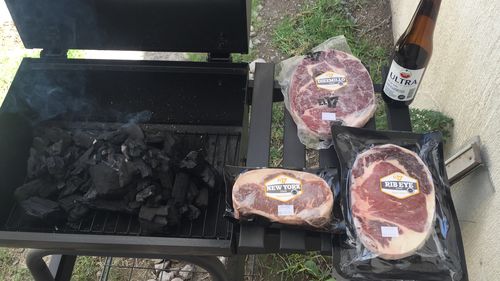 Reseña con foto de un cliente sobre Kit Carne Asada