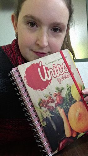 Reseña con foto de un cliente sobre Recetario Único