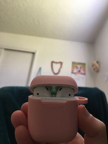 Customer photo review of HipCity Classic Silicone Airpod Case