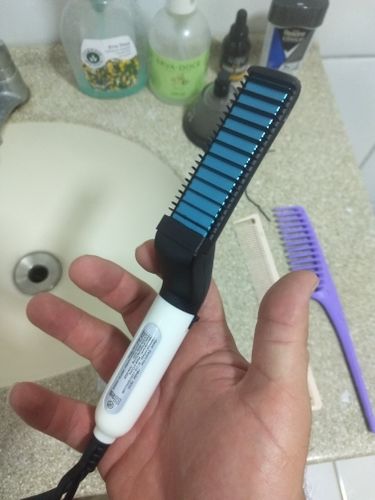 Customer photo review of Beard Straightener (Heated Combing Brush)