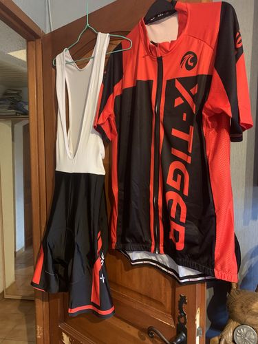 Avis photo d'un client sur Tenue De Cycliste Route - Flash+