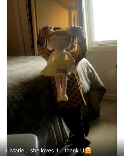 Customer photo review of Personalized Leyadoll (Yellow) with Gift Bag