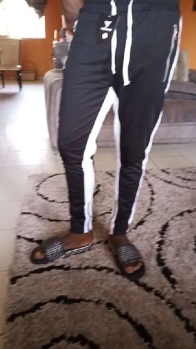 Customer photo review of Lovivet Bonte Joggers