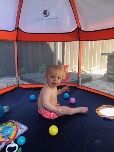 Customer photo review of Pop N' Go® Playpen