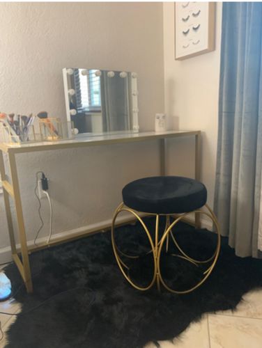 Customer photo review of Hollywood Mirror Makeup Vanity Mirror with Lights, Touch Control Light-up Beauty Musthaves Smart Cosmetic Tabletops with 3 Color Dimmable Bulbs, USB Charging Port, 22.8" W x 18.2" H, White