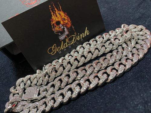 Customer photo review of PREMIUM 10mm Iced Cuban Chain - White Gold