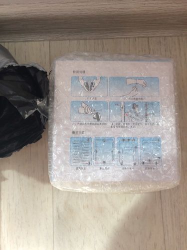 Customer photo review of Magnetic Window Glass Cleaner