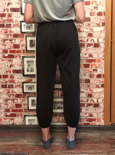 Customer photo review of Alviro Doto Joggers