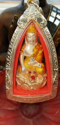 Customer photo review of Amulette Phra Kling du dragon d'or - Vénérable LP Nen Geow Kampilo.
