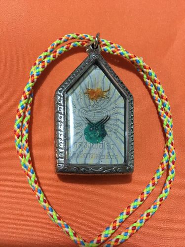 Customer photo review of Puissante amulette de charme Phra Khunpen Puthamani Jinda - Très Vénérable LP Sawai